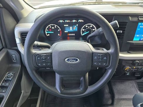 Used 2023 Ford F250 XL w/ FX4 Off-Road Package AWD/4WD image 13