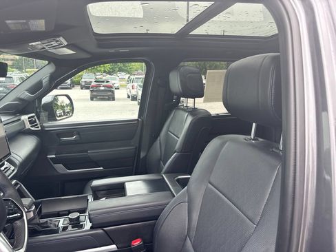 Used 2023 Toyota Tundra Platinum AWD/4WD image 34