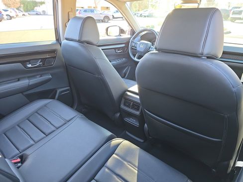 Used 2025 Honda CR-V EX-L image 11