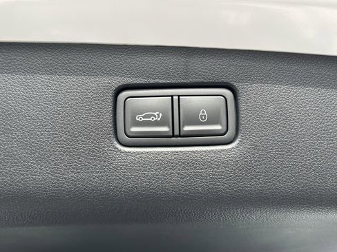 New 2026 Genesis GV70 2.5T Select image 17