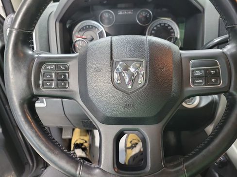 Used 2015 RAM 2500 Big Horn image 34