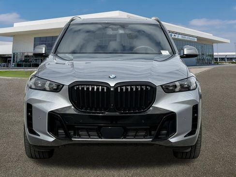 Certified 2025 BMW X5 xDrive40i w/ M Sport Package image 3