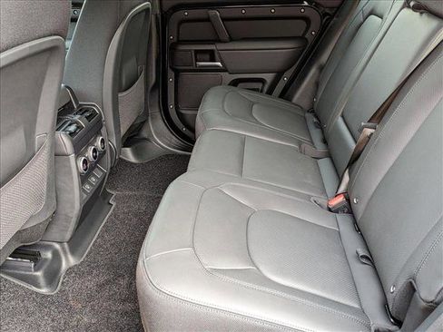 New 2025 Land Rover Defender 110 V8 AWD/4WD image 17