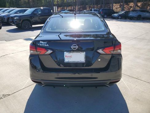 Certified 2025 Nissan Versa S w/ Trunk Package image 5