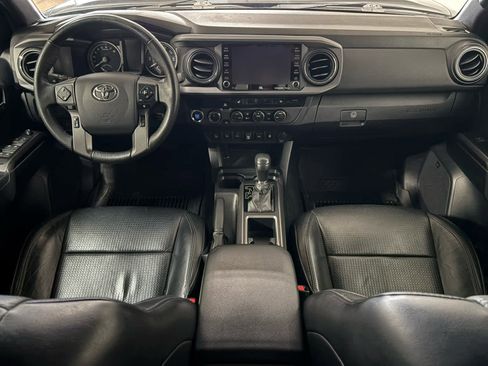 Used 2020 Toyota Tacoma TRD Off-Road image 18