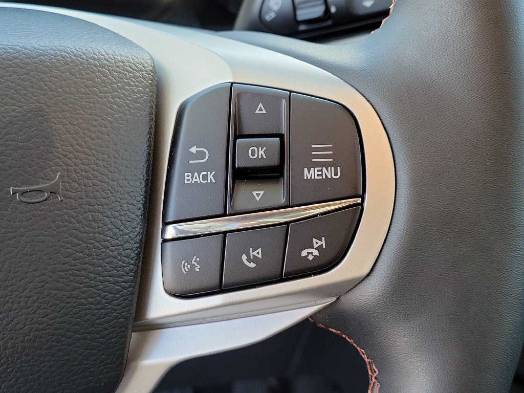 Used 2026 Ford Explorer Active w/ Active Comfort Package RWD image 18