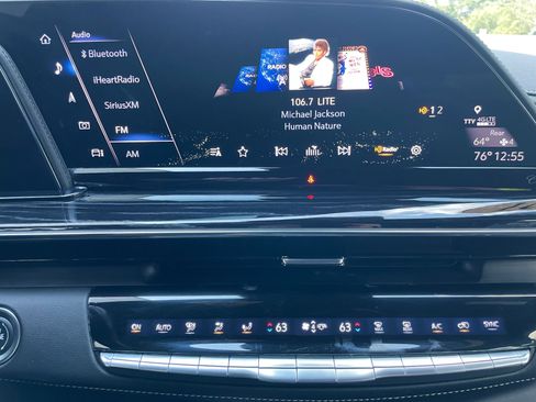 Used 2021 Cadillac Escalade Sport AWD/4WD image 28