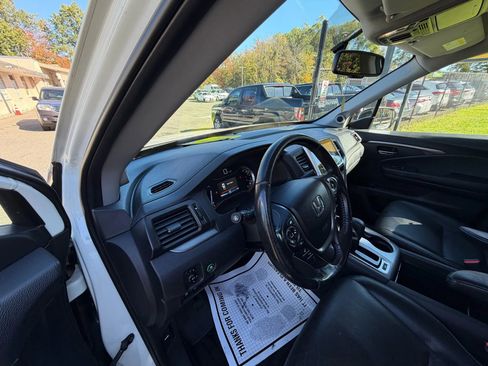 Used 2019 Honda Ridgeline RTL-T image 9