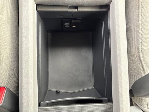 Used 2018 Honda Pilot LX image 25