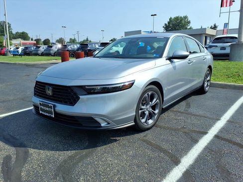 Used 2023 Honda Accord EX image 2