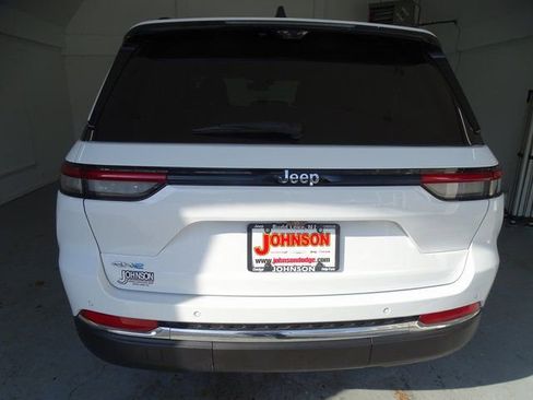 Certified 2023 Jeep Grand Cherokee 4WD 4xe w/ Luxury Tech Group II image 22