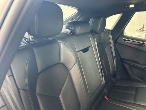 Used 2024 Porsche Macan image 27