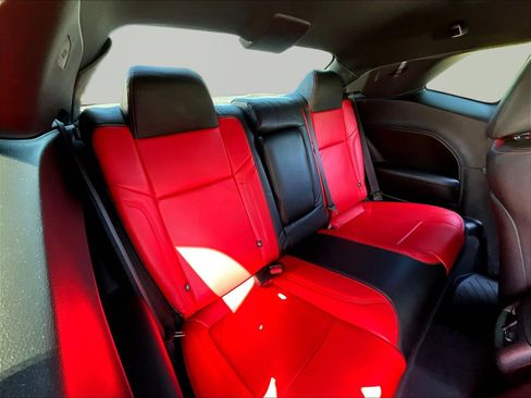 Used 2019 Dodge Challenger R/T Scat Pack RWD image 23