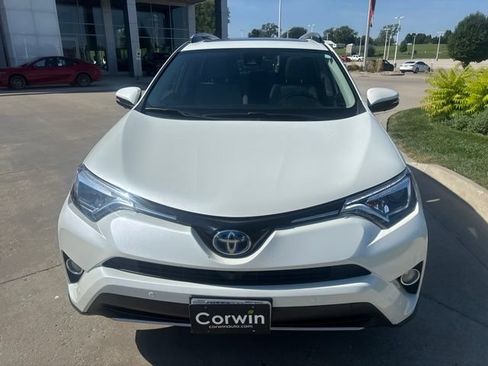 Used 2017 Toyota RAV4 Limited w/ Advanced Technology Package AWD/4WD image 10