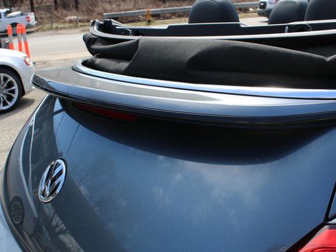 Used 2014 Volkswagen Beetle 1.8T image 31