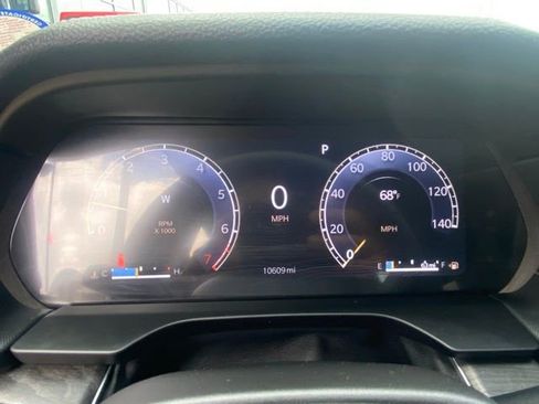 Used 2025 Jeep Grand Cherokee Limited w/ Luxury Tech Group II image 20