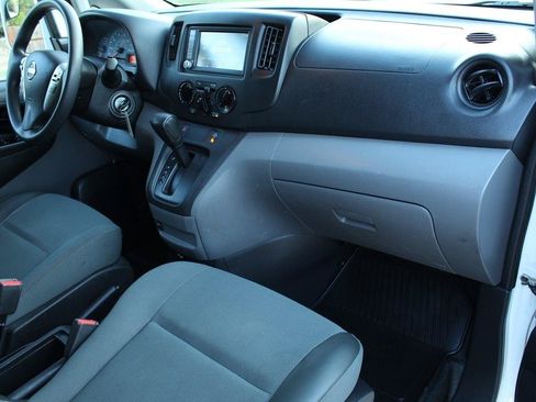 Used 2020 Nissan NV200 SV w/ Sliding Glass Door Package FWD image 11