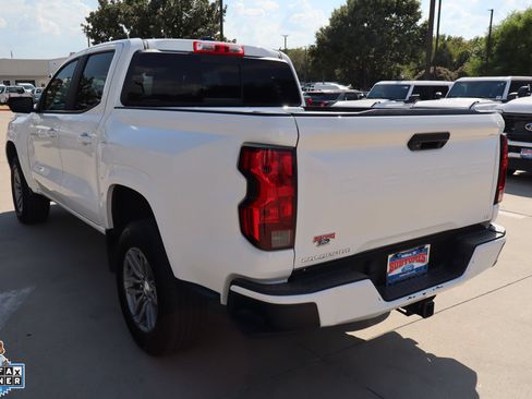 Used 2023 Chevrolet Colorado LT w/ LT Convenience Package II RWD image 6