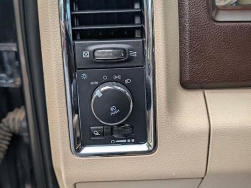 Used 2018 RAM 3500 Laramie Longhorn w/ Cold Weather Group AWD/4WD image 19
