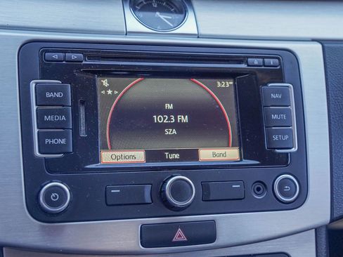 Used 2012 Volkswagen CC Lux Limited image 27