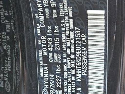 Used 2014 Hyundai Genesis 2.0T image 23