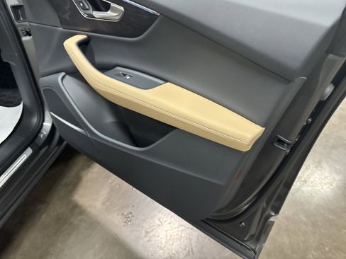 Used 2025 Audi Q7 3.0T Premium Plus image 42