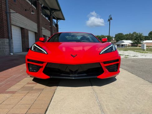 Used 2025 Chevrolet Corvette Stingray Convertible w/ 1LT RWD image 4