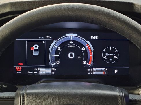 New 2026 Toyota Tundra Limited AWD/4WD image 16