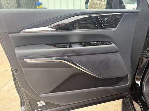 New 2026 Cadillac Escalade IQ Sport 1 w/ LPO, Floor Liner Package image 15