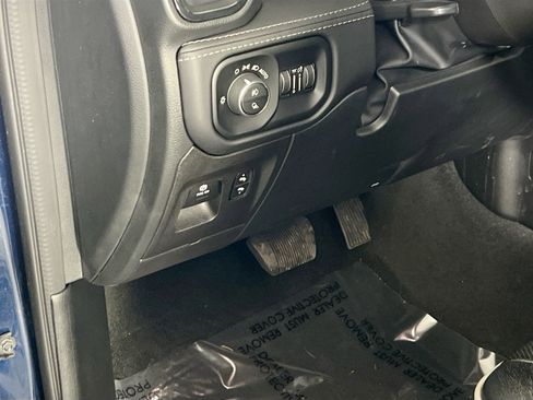 Used 2022 RAM 1500 Limited image 10