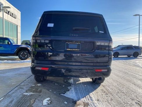 New 2026 Jeep Grand Wagoneer Limited image 6
