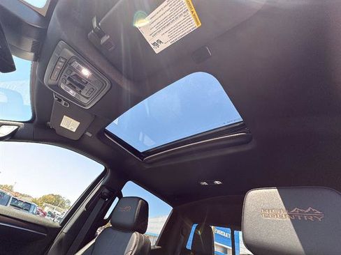 New 2026 Chevrolet Silverado 1500 High Country AWD/4WD image 26