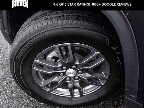 Used 2025 GMC Acadia Elevation image 29