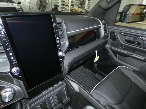 New 2026 RAM 1500 Limited image 12