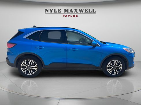 Used 2020 Ford Escape SEL FWD image 2