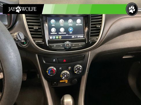 Used 2019 Chevrolet Trax LT w/ Driver Confidence Package FWD image 15
