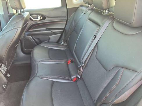 Used 2022 Jeep Compass Trailhawk AWD/4WD image 16