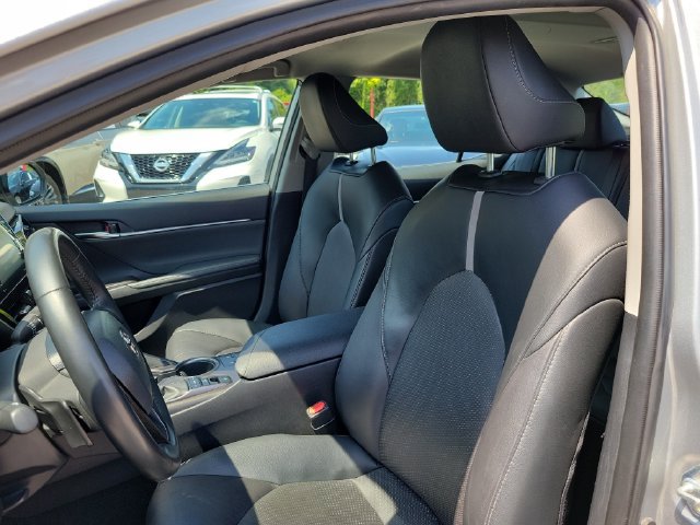 Used 2024 Toyota Camry XSE FWD image 18