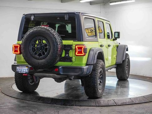 Used 2021 Jeep Wrangler Unlimited Rubicon w/ Xtreme Recon 35" Tire Package image 4