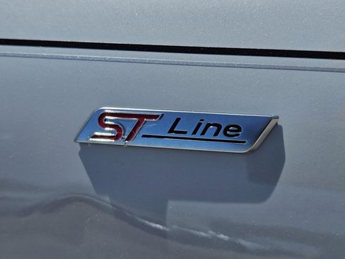 Used 2025 Ford Escape ST-Line FWD image 7