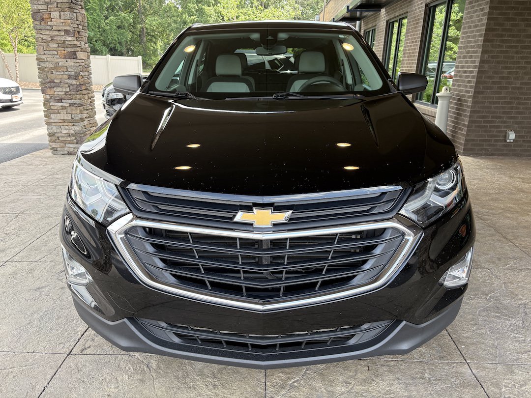 Used 2021 Chevrolet Equinox LS w/ LS Convenience Package FWD image 3