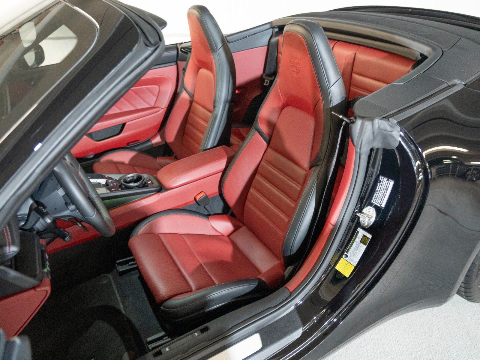 Certified 2025 Porsche 911 Turbo S RWD image 5