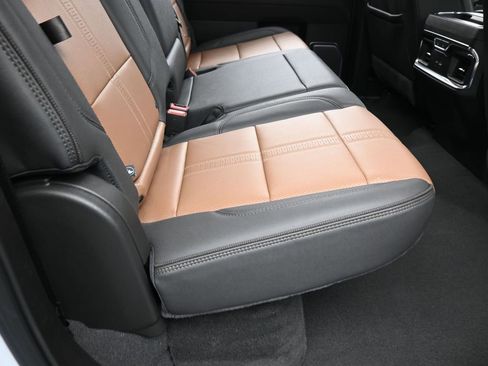 Used 2026 Chevrolet Silverado 1500 High Country w/ Technology Package image 52