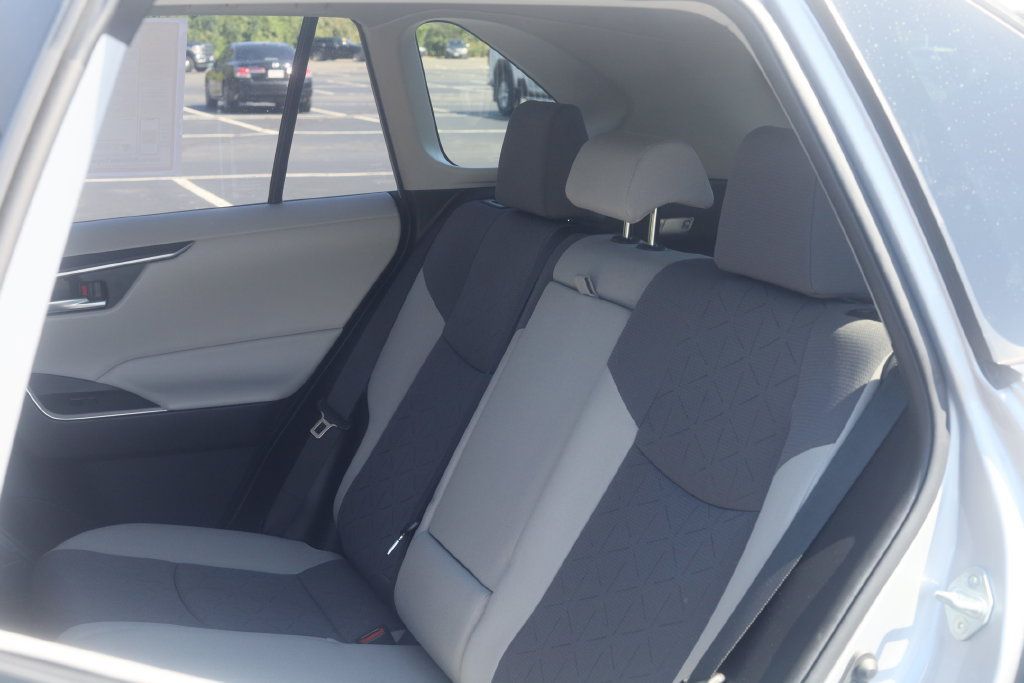 Certified 2019 Toyota RAV4 XLE AWD/4WD image 22