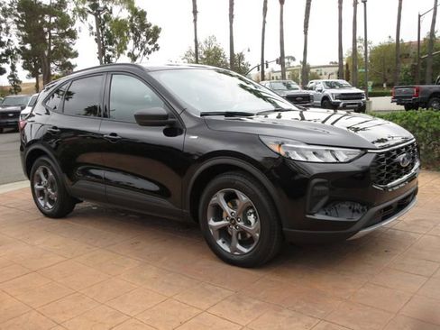 New 2025 Ford Escape ST-Line w/ Equipment Group 301A image 6