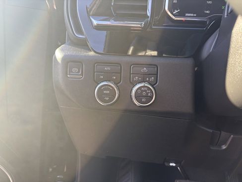 Used 2023 GMC Sierra 1500 Elevation w/ LPO, Elevation Black Package image 32