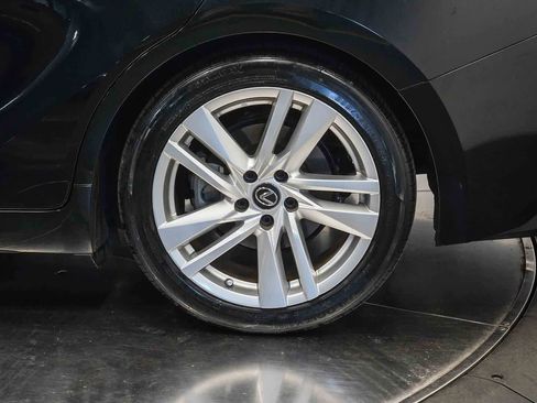 Used 2021 Lexus IS 300 w/ Comfort Package image 10