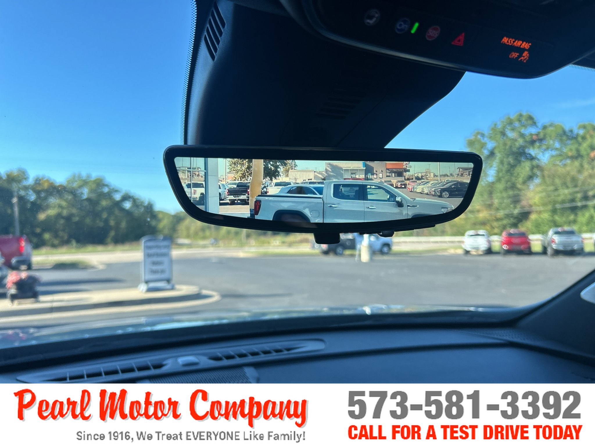 Used 2026 Buick Enclave Avenir w/ Super Cruise Package AWD/4WD image 16