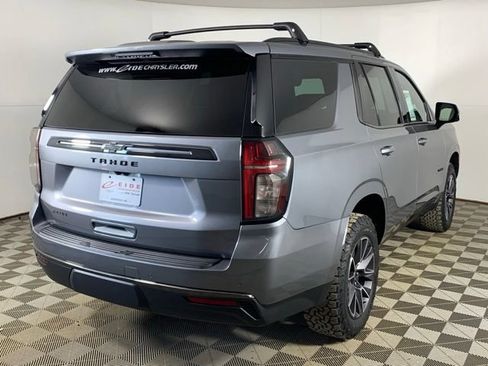Used 2021 Chevrolet Tahoe Z71 w/ Luxury Package AWD/4WD image 18
