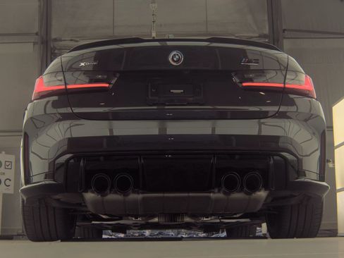 Used 2023 BMW M3 Competition w/ Executive Package image 6